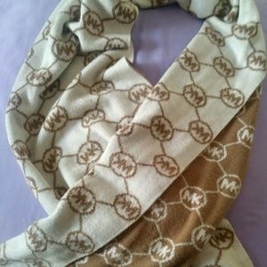 Michael Kors Cream and Tan Elegant Wrap